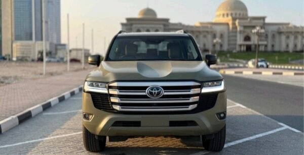 Toyota land cruiser v6 2024